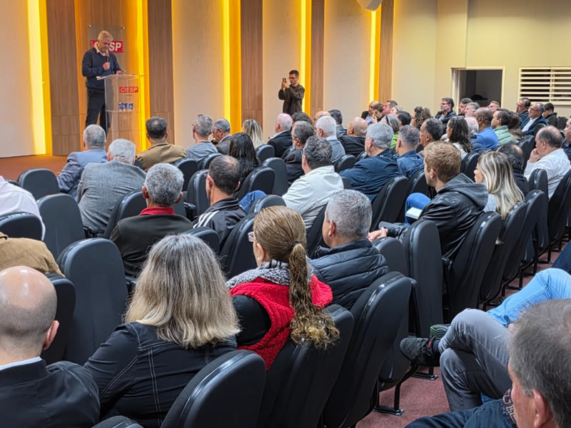 Registro institucional do 3º Encontro Lixo: Oportunidades e Desafios